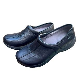 Dansko Black Leather Miles Clogs Women’s Size US 7 EU 37 Excellent Condition